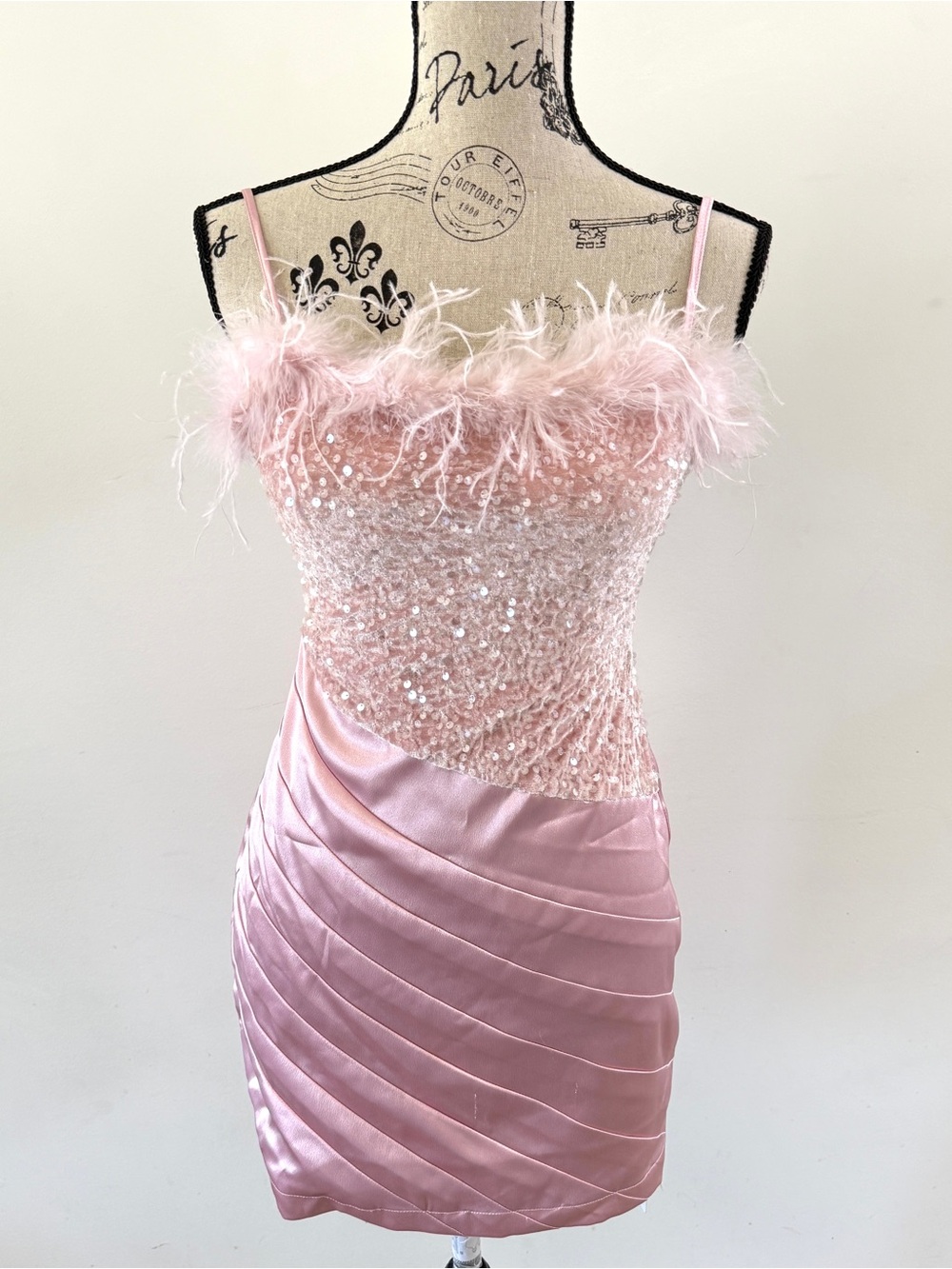 Women’s Pink Sequin Feather Trim Mini Dress Party Cocktail Barbiecore M Y2K NWT